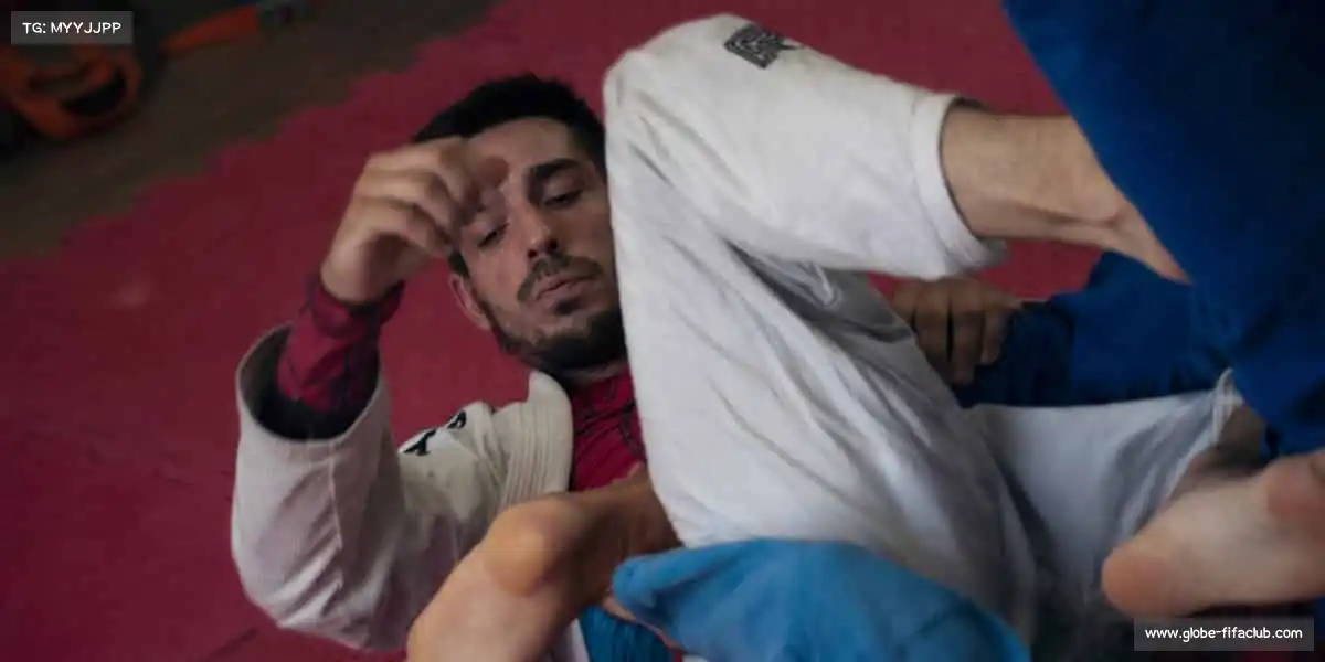 世俱杯投注网站——🪂滑翔翼展，翱翔天际！